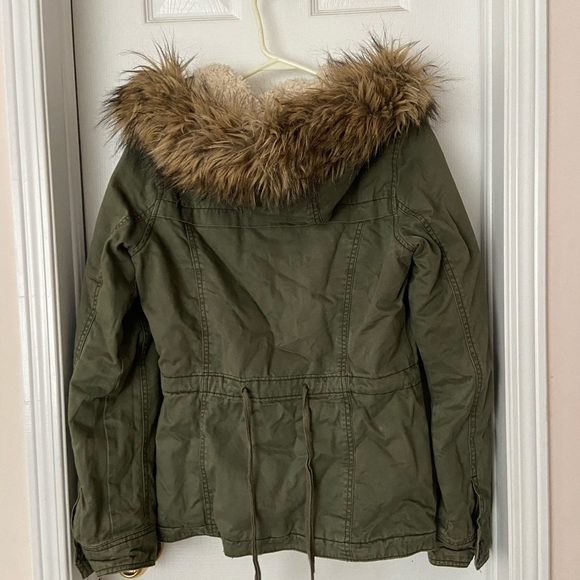 Hollister winter Jacket - Picture 3 of 6
